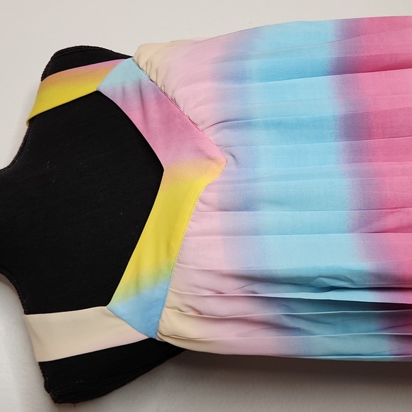 Adelyn Rae Lizzy Ombre Pleated Babydoll Dress - Picture 5 of 11